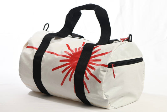 95 Upcycled Duffel bag - Large - white and red